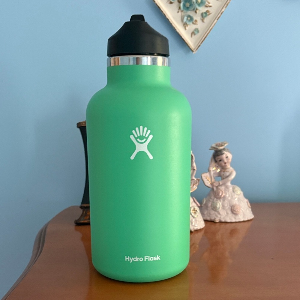 Hydro Flask Mint Green Bottle